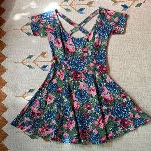 RVCA Mini Dress/Fitted Sundress